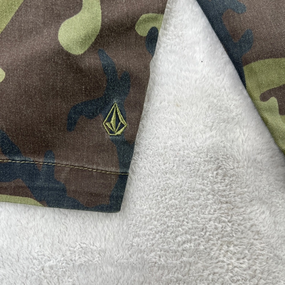 Volcom Camo Chino Shorts Size 33 Green Mens Skater Streetwear Stretch A09117V3 - Picture 5 of 9